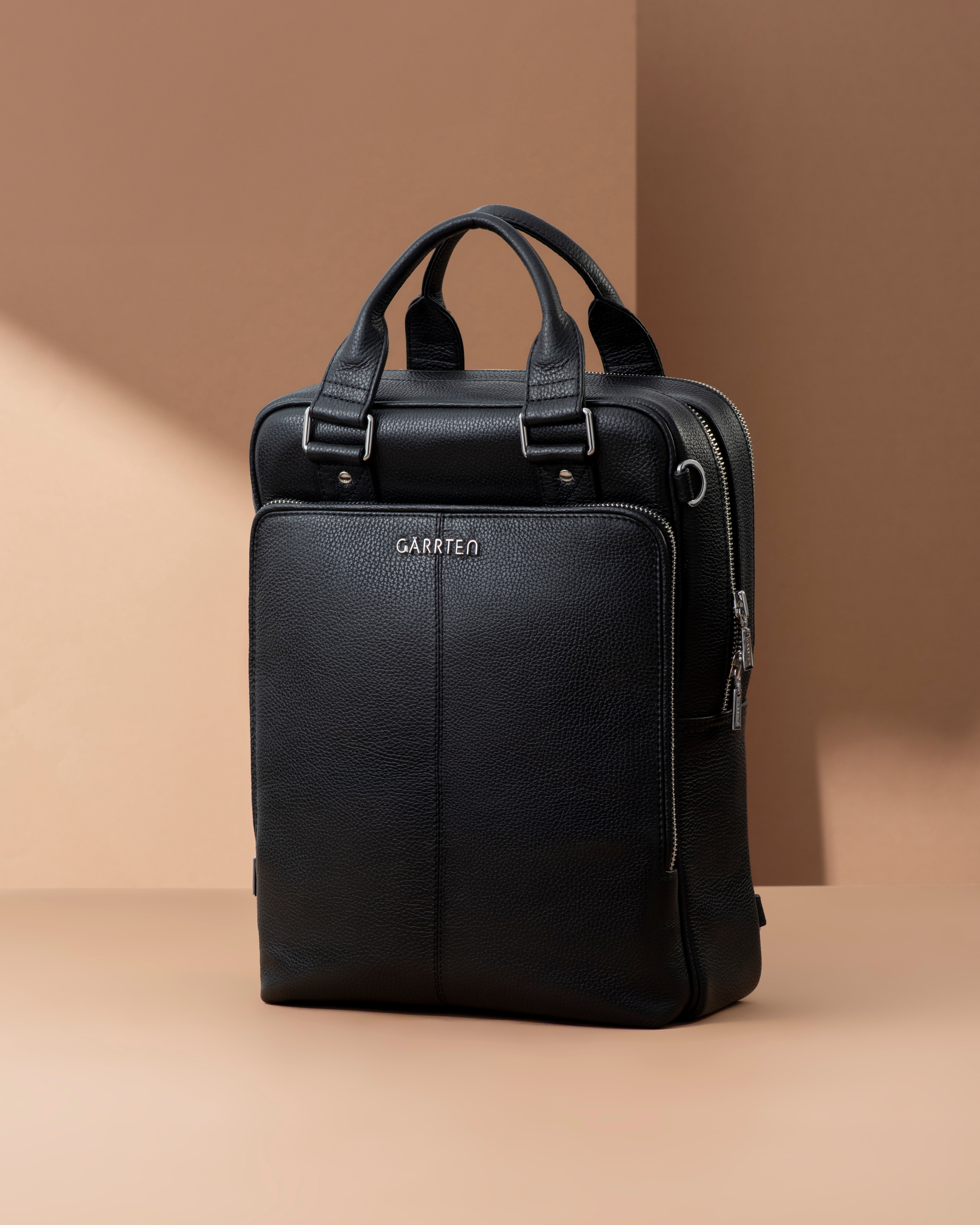 821 Signature Italian Leather Backpack - Carbon Black