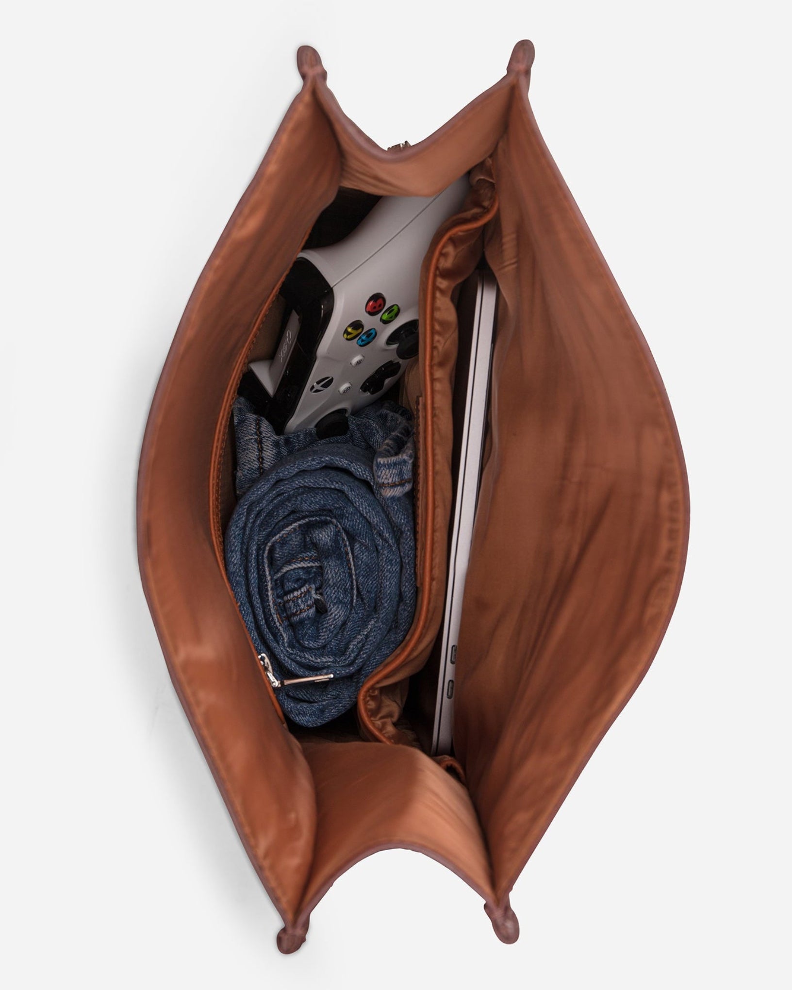 741 Mahogany Brown/751 Racing Green